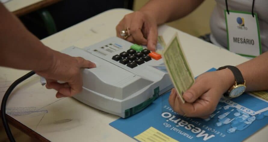 Veja benefícios para voluntários do Paraná que forem mesários nas eleições 2026