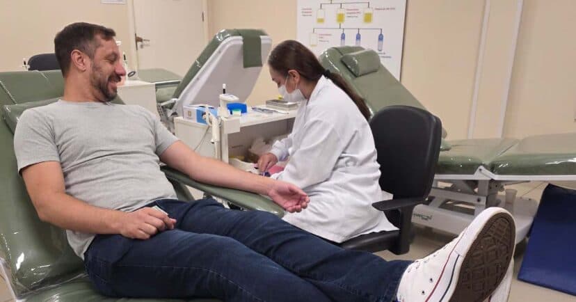 Hemepar tem transporte gratuito e coletas externas para grupos de doadores de sangue