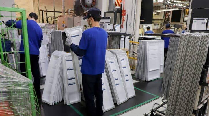Paraná tem 21,6 mil vagas de trabalho abertas nas Agências do Trabalhador