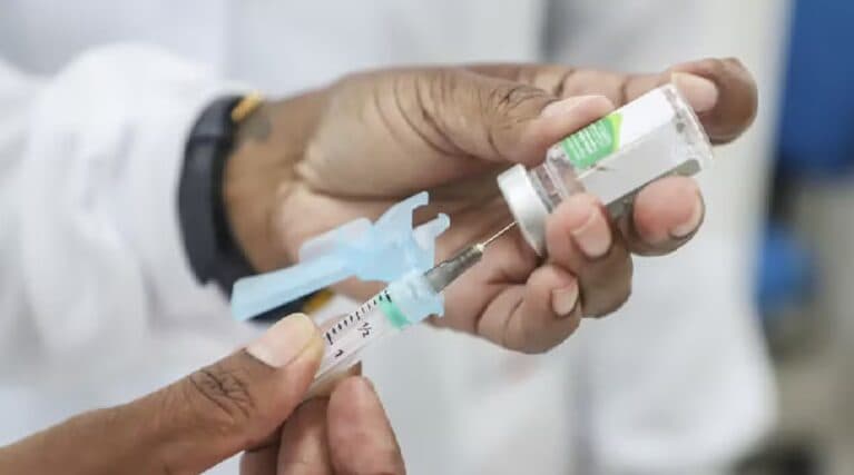 Vacinação contra a gripe no Paraná é aberta para público em geral; veja detalhes