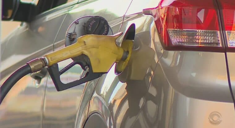 Ministério Público pede R$ 1,7 milhão de postos suspeitos de vender combustíveis adulterados na RMC
