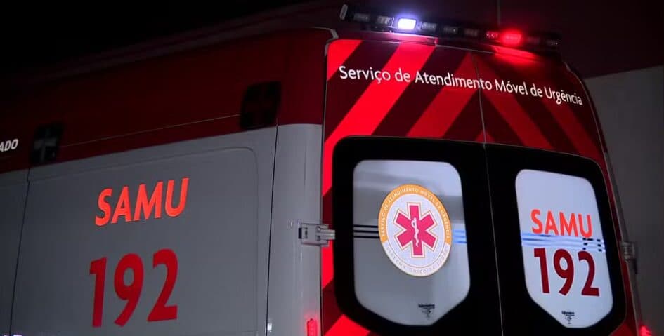 Acidente entre ônibus e carreta deixa 21 mortos e quatro feridos no Paraná