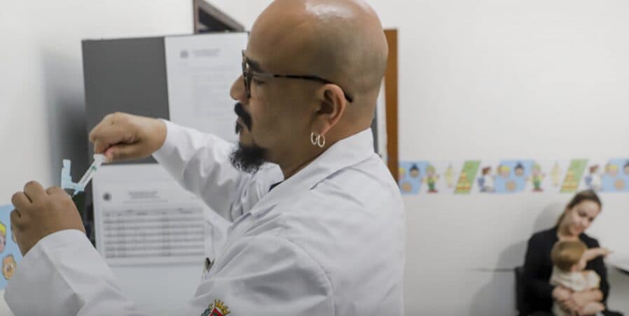 Curitiba terá Dia D de Multivacinação neste sábado (22); veja locais e vacinas