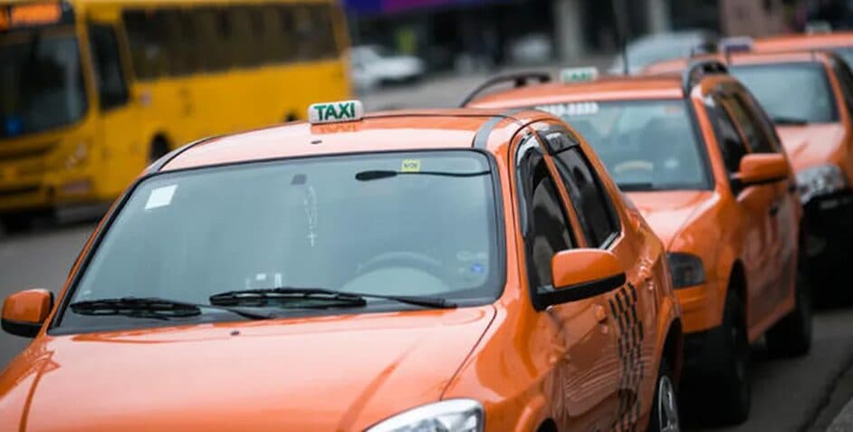 Fomento Paraná aumenta limite de financiamento para compra de táxis novos