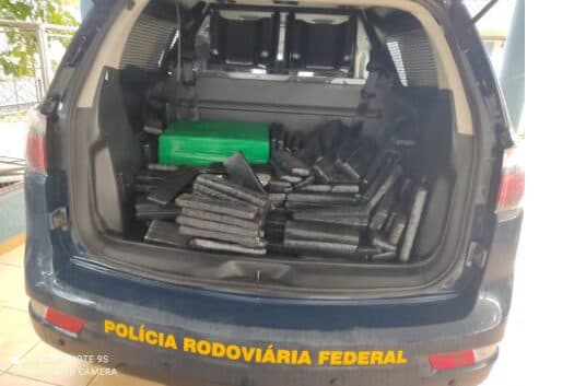 Casal é preso transportando 160 kg de drogas com filho de dois anos, no Paraná; criança foi para o Conselho Tutelar