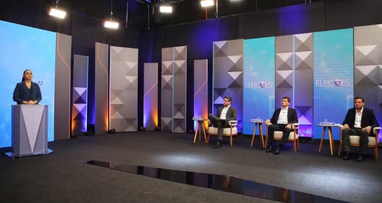 Troca de acusações e escândalos nacionais: veja como foi debate entre candidatos na RPC