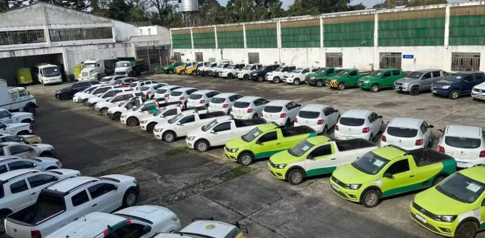 A partir de R$ 1,6 mil: Governo do Paraná faz leilão com 92 veículos oficiais, incluindo Amarok, Hilux e Saveiro