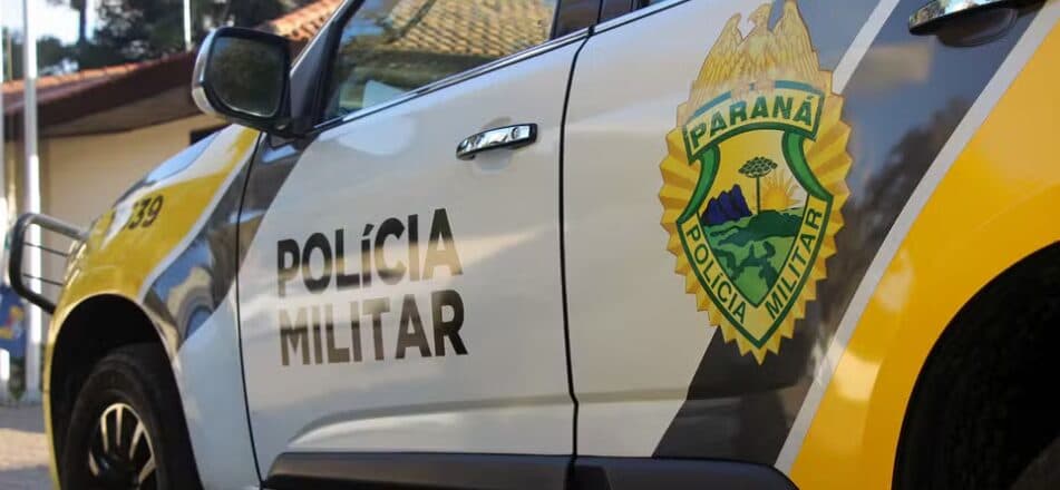 Homem é preso por agredir a própria avó com tijolo após ela tentar impedir que ele fumasse maconha