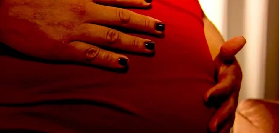Deputados do Paraná aprovam projeto de lei que obriga hospitais a relatarem casos de aborto
