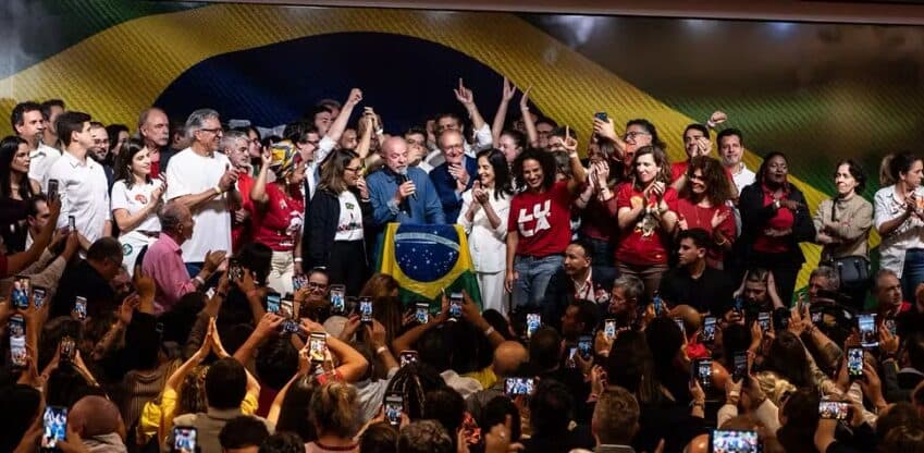 Mais eleitores nas urnas, menos votos brancos e nulos: a combinação que levou Lula à vitória histórica