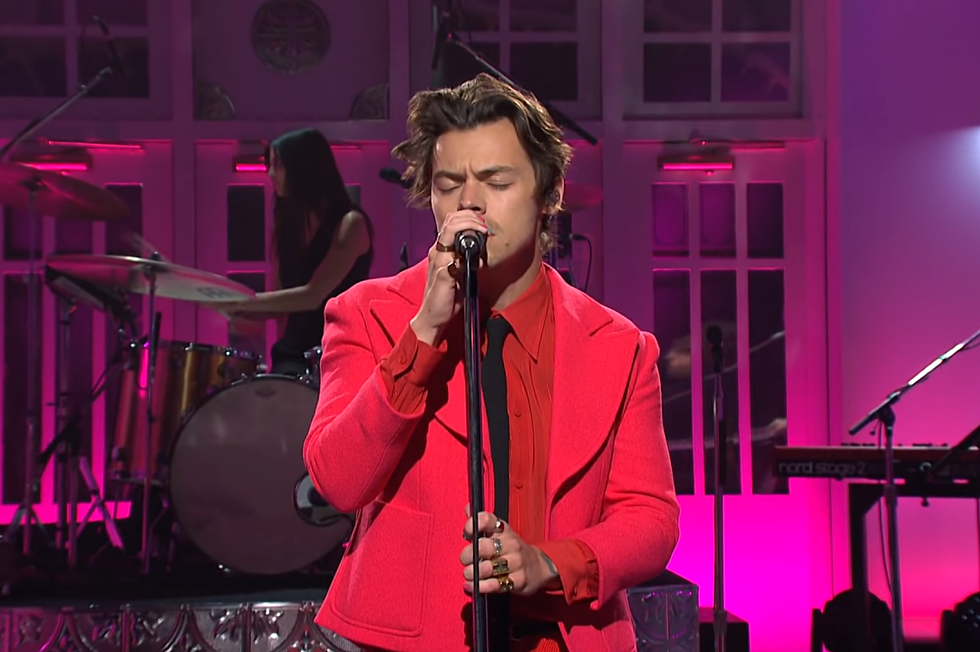 Harry Styles canta "Lights Up" e lança "Watermelon Sugar ...